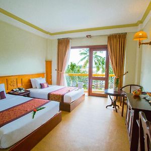 Deluxe Double or Twin Room Garden View
